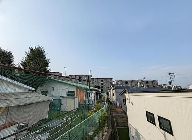 心を落ち着かせ開放してくれる眺望が、今日も家族を包み込みます。