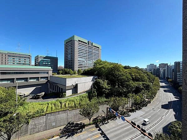 開放感たっぷりの眺望で、毎日が特別なひとときに感じられます。