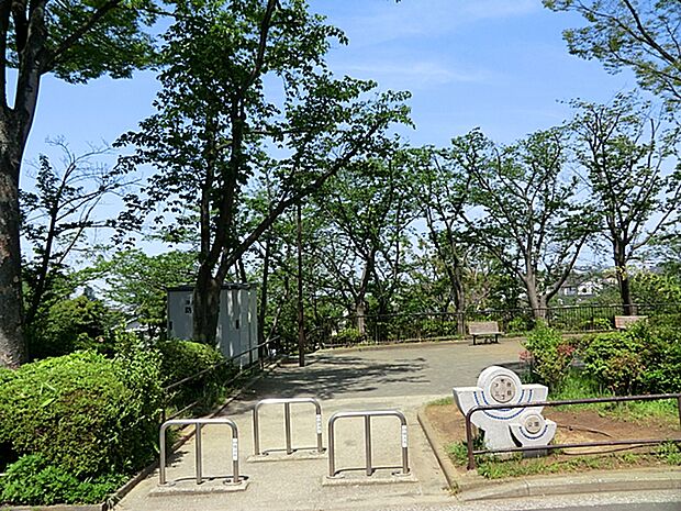 洋光台三丁目公園?100m?