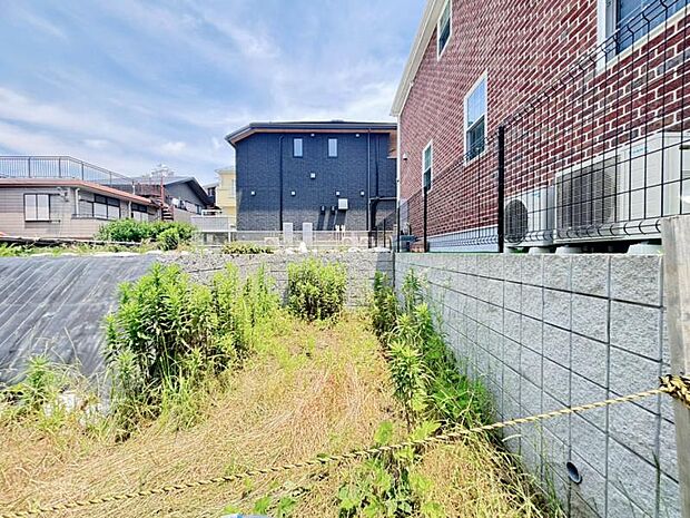 実際の日当たりや現地の雰囲気もご確認くださいませ。(2026年6月撮影)