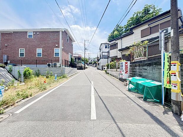 前面道路は約6.6mございます。(2026年6月撮影)