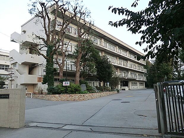 横浜市立保土ケ谷中学校 1650m