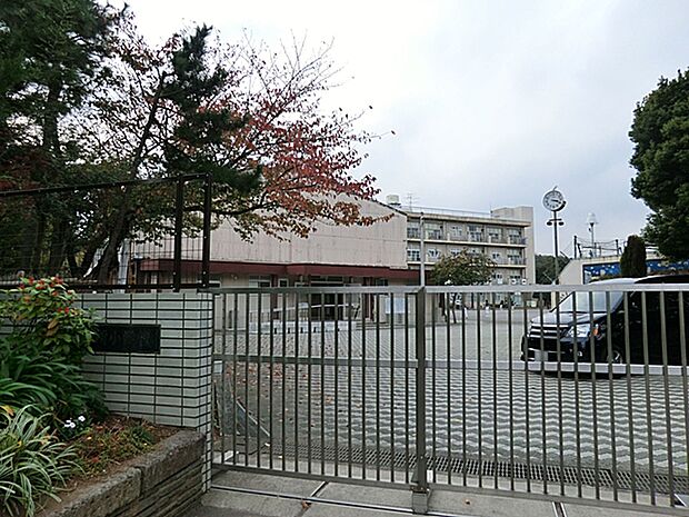 横浜市立別所小学校　580ｍ