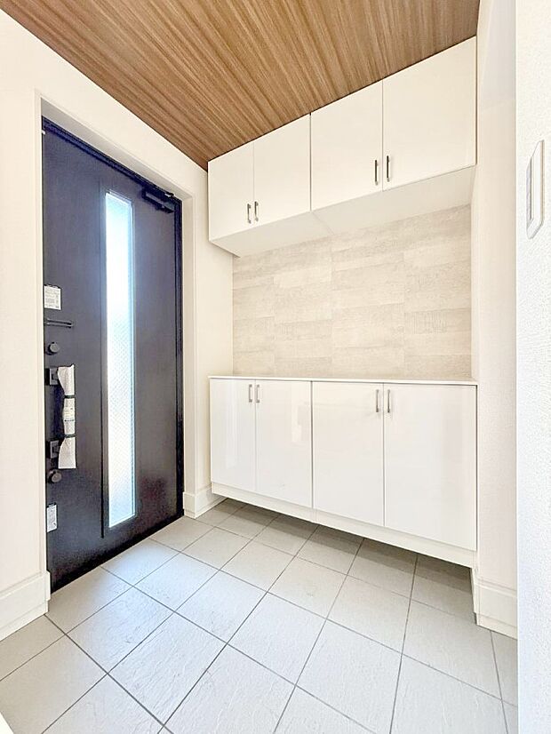 ■ ここから始まる一日、すっきり整った玄関