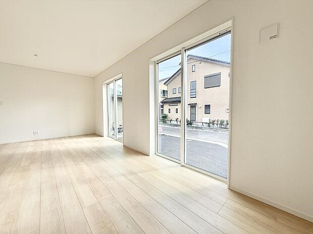 ■くつろぎと笑顔が集まる、心温まるリビング