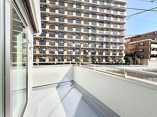 ■お洗濯物がよく乾く陽当たり良好のバルコニー