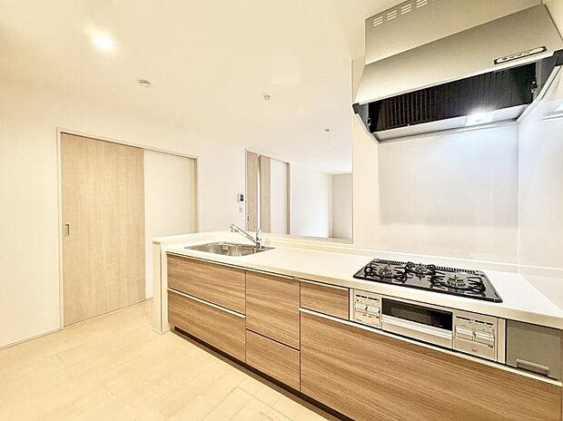 ■シンプルで機能的、毎日使いやすいキッチン