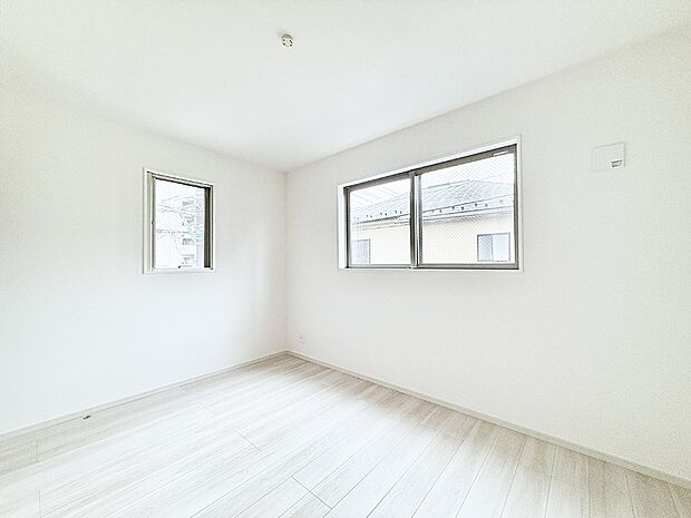 ■窓の配置や通気性の良い設計で部屋の空気がこもらず、常に新鮮な空気が流れます