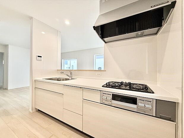 ■家族の絆を深める、温もりのあるキッチン