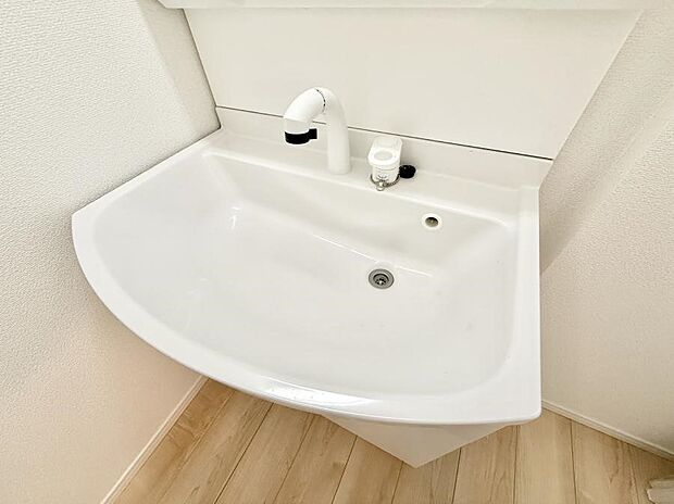 ■手洗いや顔を洗う時も快適に使える便利なシャワー