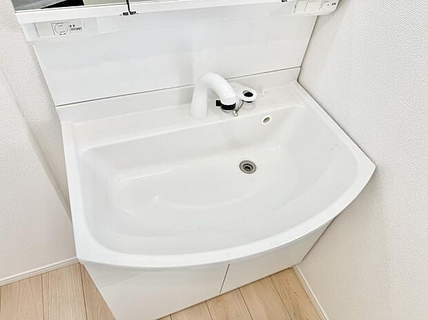 ■手洗いや顔を洗う時も快適に使える便利なシャワー