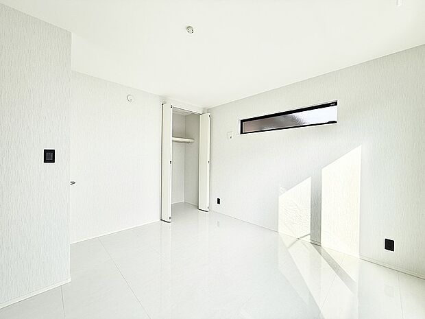 ■陽射しが差し込む暖かいお部屋