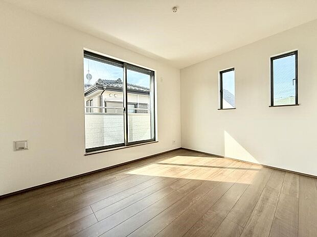 ■窓の配置や通気性の良い設計で部屋の空気がこもらず、常に新鮮な空気が流れます