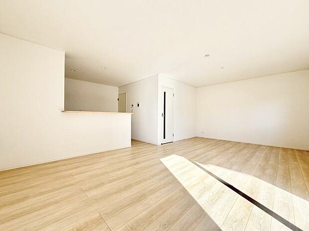 ■くつろぎと笑顔が集まる、心温まるリビング