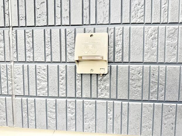 ■屋外に電源コンセントがあれば、高圧洗浄機で窓や外壁を掃除するなど便利です。