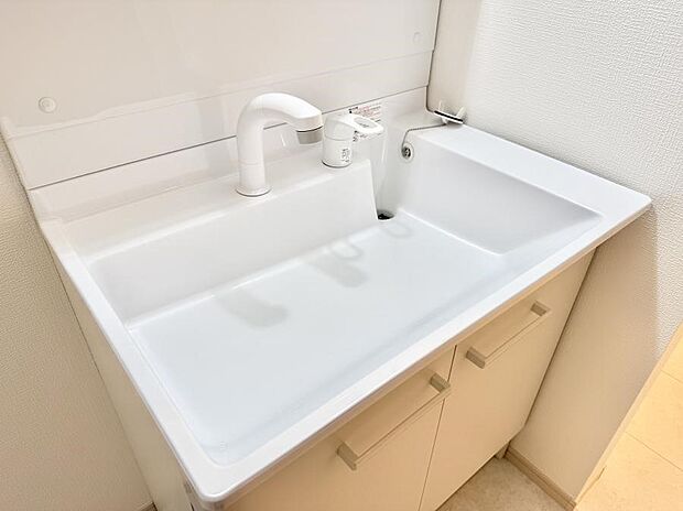 ■手洗いや顔を洗う時も快適に使える便利なシャワー