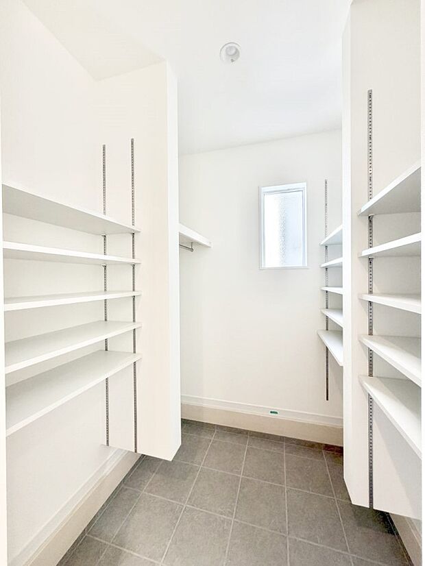 ■広々とした収納スペース