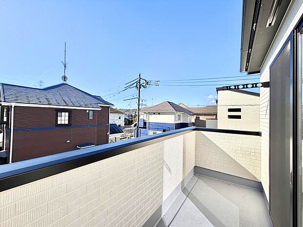 お洗濯物がよく乾く陽当たり良好のバルコニーです！