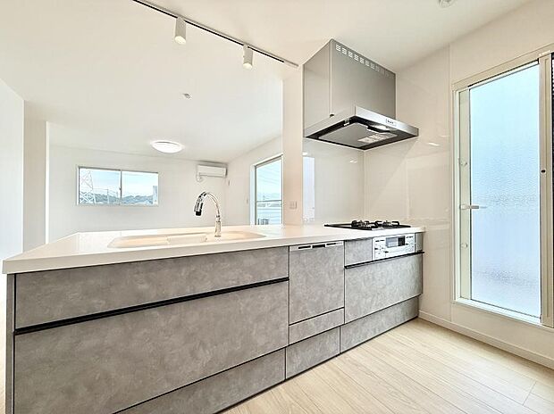 ■作る楽しみと食べる幸せを届けるキッチン