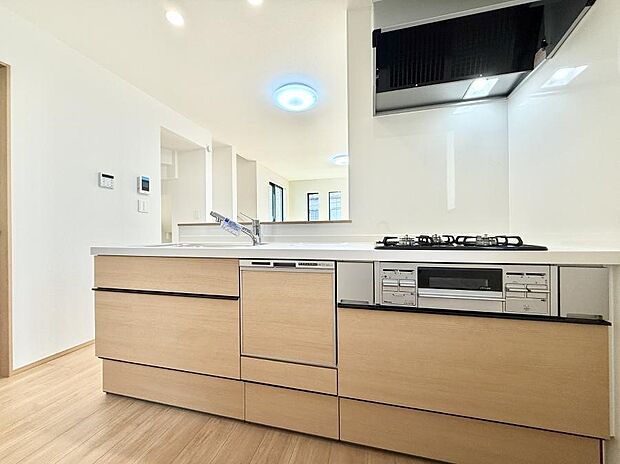 ■会話が深まる対面キッチン!家族との会話がはずみます!