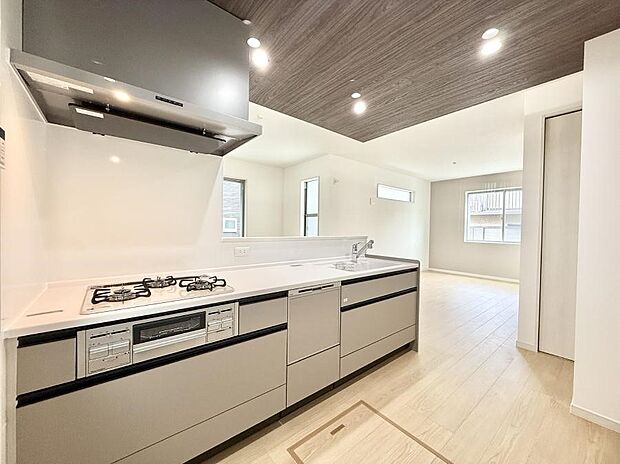 ■家族の絆を深める、温もりのあるキッチン