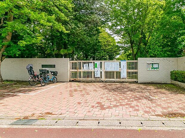 小学校 280m 日野市立仲田小学校