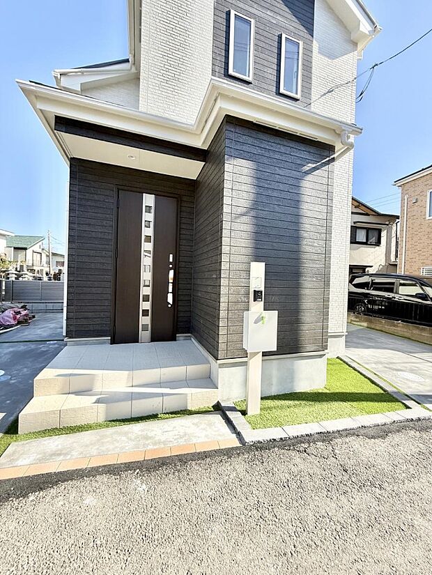 ■ 心地よい暮らしへとつながる、温かい玄関