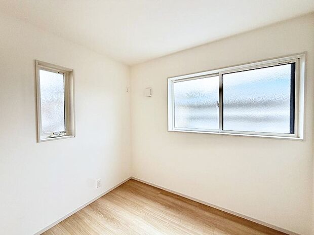 ■落ち着いた色合いのお部屋で穏やかな時間を楽しめます