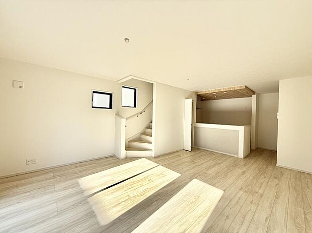 ■くつろぎと笑顔が集まる、心温まるリビング