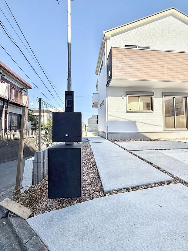 ■玄関はお家の顔！おしゃれな玄関アプローチでお客様をお迎え！  