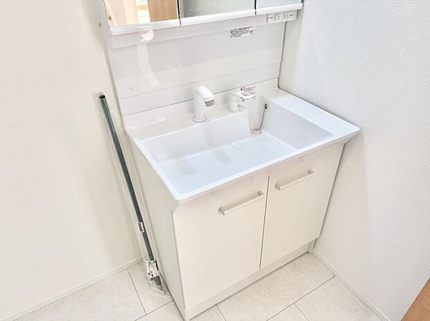 ■手洗いや顔を洗う時も快適に使える便利なシャワー