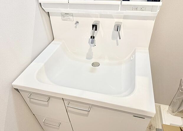 ■手洗いや顔を洗う時も快適に使える便利なシャワー