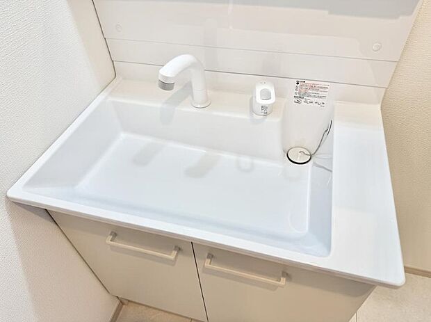 ■手洗いや顔を洗う時も快適に使える便利なシャワー