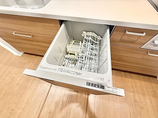 ■手間なく洗浄！食器をピカピカに仕上げてくれます