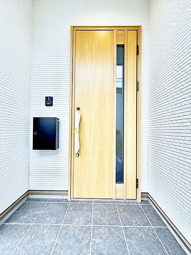 ■ 心地よい暮らしへとつながる、温かい玄関