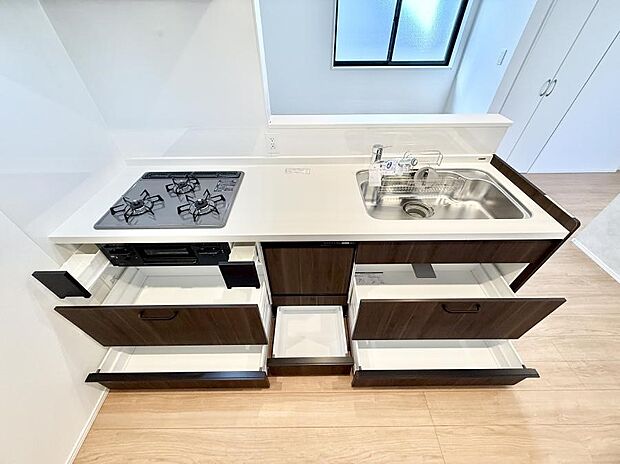 ■料理がもっと楽しくなる、快適なキッチン空間