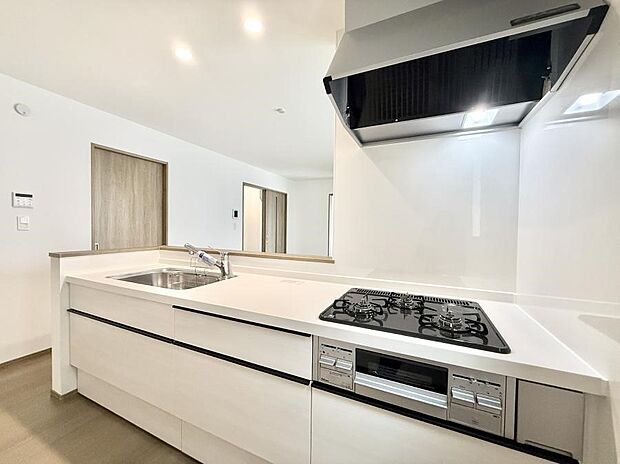 ■家族の絆を深める、温もりのあるキッチン