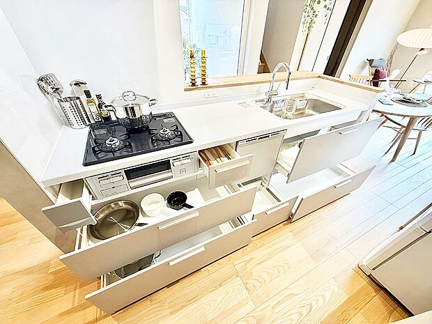 ■アイデア広がる、クリエイティブな料理空間