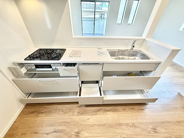 3号棟 ■家族の絆を深める、温もりのあるキッチン