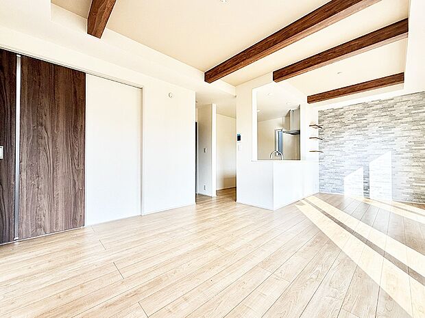 ■くつろぎと笑顔が集まる、心温まるリビング