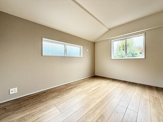 ■落ち着いた色合いのお部屋で穏やかな時間を楽しめます