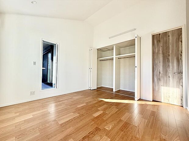 ■豊富な収納でスッキリしたお部屋に！