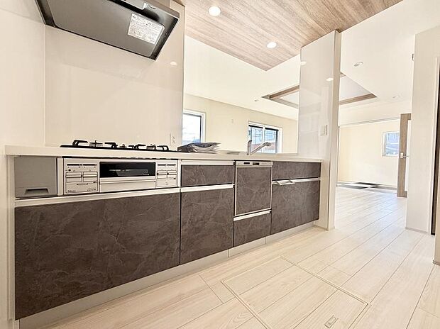 ■家族の絆を深める、温もりのあるキッチン