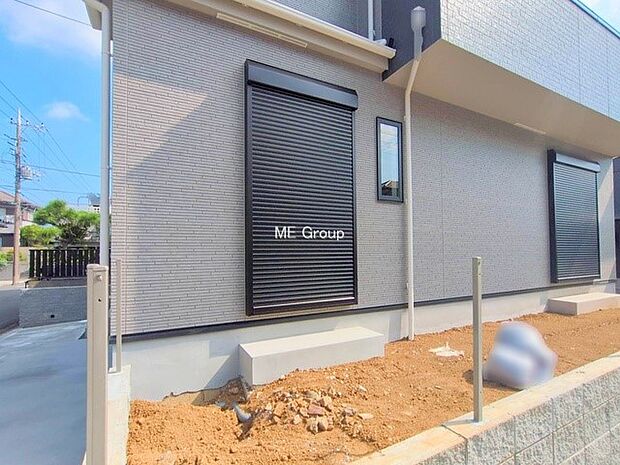 ■敷地内にゆとりある緑のスペースがあり、穏やかな雰囲気です