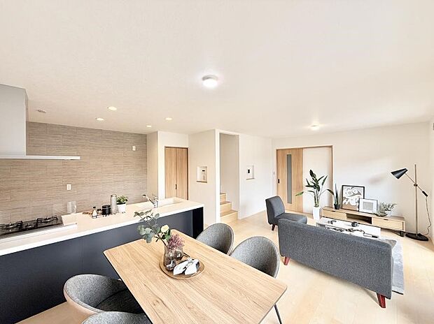 ■心落ち着く場所、ゆったり過ごせるリビング