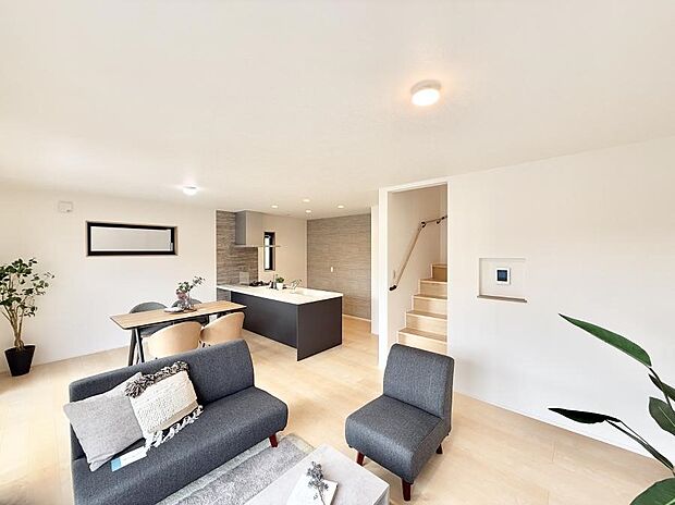 ■心落ち着く場所、ゆったり過ごせるリビング