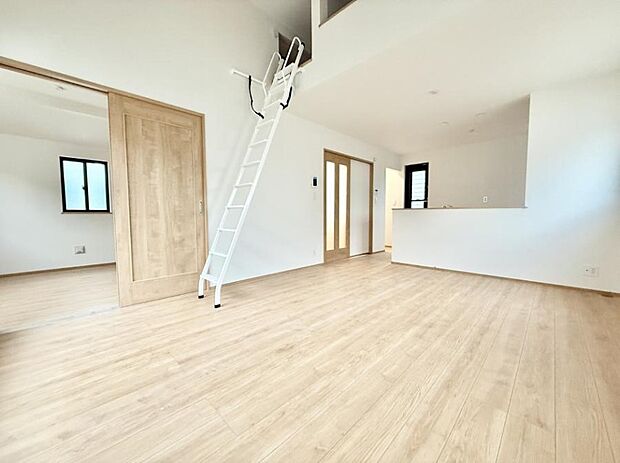 ■心落ち着く場所、ゆったり過ごせるリビング