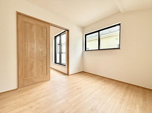 ■落ち着いた色合いのお部屋で穏やかな時間を楽しめます