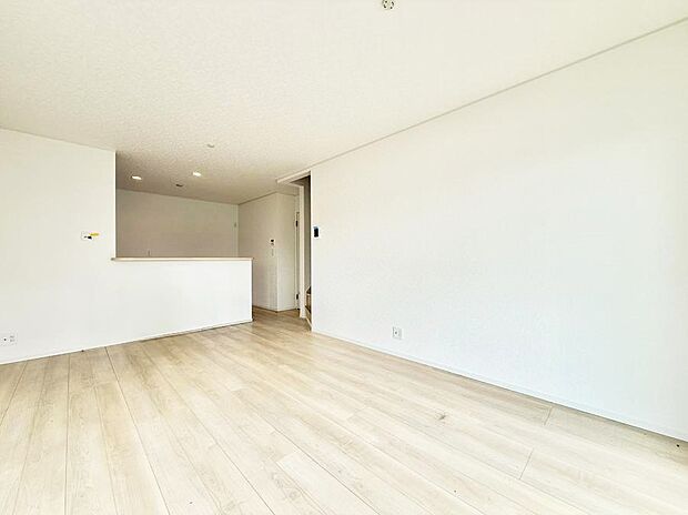 ■家具を置いてもゆったり過ごせる広さのリビング