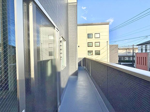 ■ 季節の移ろいを感じられる開放的な空間です